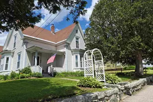 48 Middle St, Lancaster, NH 03584 - Photo 2