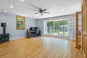 314 Wentworth Rd, Brookfield, NH 03872 - Photo 6