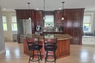 35 N Shore Rd, Derry, NH 03038 - Photo 12