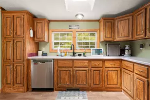 124 Chester Rd, Raymond, NH 03077 - Photo 24