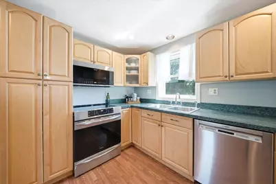 8 Oriole Lane, Londonderry, NH 03053 - Photo 4