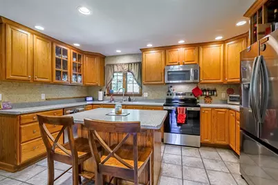 34 Cabot Road, Merrimack, NH 03054 - Photo 4