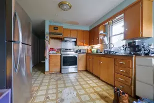 36 Hancock St, Rochester, NH 03867 - Photo 12