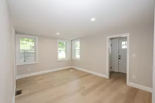 32 Raymond Rd, Auburn, NH 03032 - Photo 4