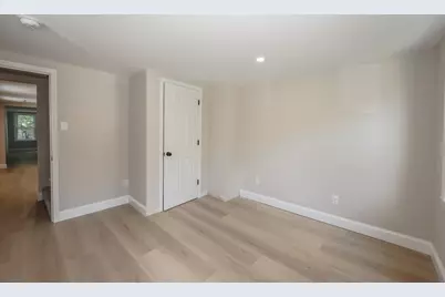 32 Raymond Road, Auburn, NH 03032 - Photo 22