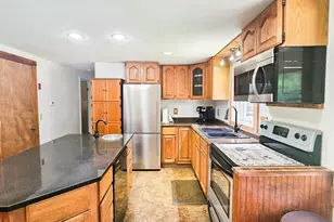 110 Tuttle Ln, Greenland, NH 03840 - Photo 18