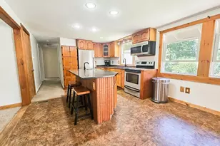 110 Tuttle Ln, Greenland, NH 03840 - Photo 6