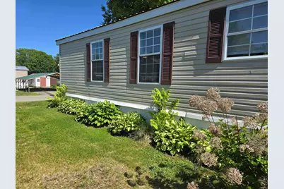 7 Crown Point Drive #B, Charlestown, NH 03603 - Photo 4