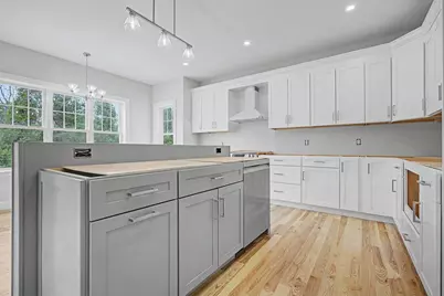 131 Merrimack Street, Hooksett, NH 03106 - Photo 4