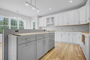 131 Merrimack St, Hooksett, NH 03106 - Photo 4