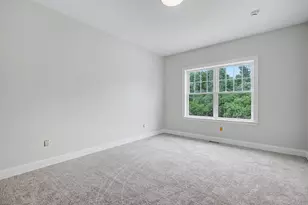 131 Merrimack St, Hooksett, NH 03106 - Photo 24