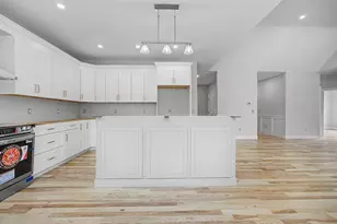 131 Merrimack St, Hooksett, NH 03106 - Photo 12