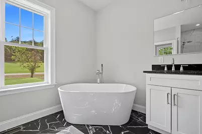 131 Merrimack Street, Hooksett, NH 03106 - Photo 6