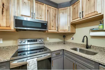 227 Main Street #328, Lincoln, NH 03251 - Photo 12