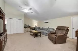 227 Main St, Lincoln, NH 03251 - Photo 34