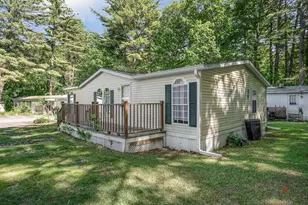 3 Robyn Ct, Litchfield, NH 03052 - Photo 2