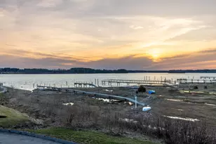 25 Little Bay Dr, Dover, NH 03820 - Photo 18