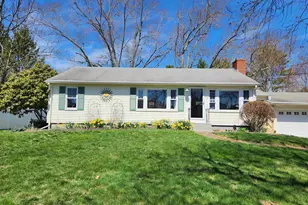 7 Old Stage Rd, Dover, NH 03820 - Photo 2