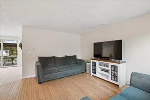 1280 Goffstown Rd, Manchester, NH 03102 - Photo 6