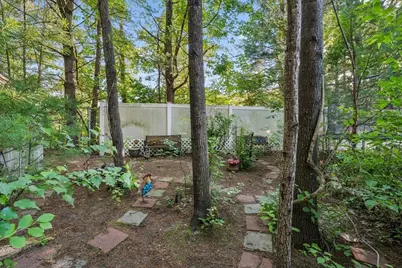 1280 Goffstown Road, Manchester, NH 03102 - Photo 38