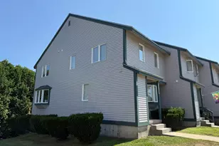 60 Wellington Village Dr, Bristol, NH 03222 - Photo 2