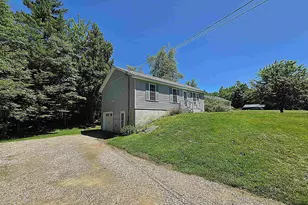 17 Win-Wood Dr, Barnstead, NH 03225 - Photo 2