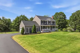 17 Donmac Dr, Derry, NH 03038 - Photo 2
