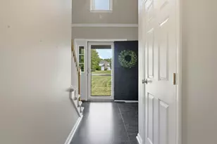 17 Donmac Dr, Derry, NH 03038 - Photo 22