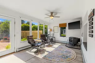 13 Wingate St, Hampton, NH 03842 - Photo 4