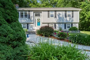 21 Emerald Dr, Derry, NH 03038 - Photo 2