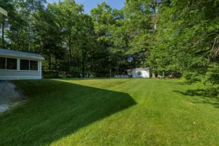 21 Emerald Dr, Derry, NH 03038 - Photo 6