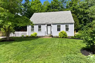 9 Comings Ct, Exeter, NH 03833 - Photo 2