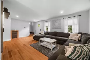 34 Crawley Falls Rd, Brentwood, NH 03833 - Photo 8