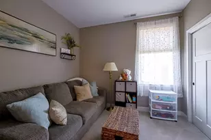 25 Redwood Way, Manchester, NH 03102 - Photo 32