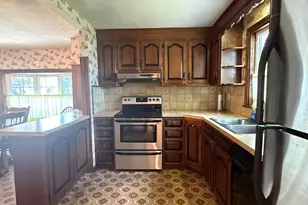 11 Foster Ave, Manchester, NH 03103 - Photo 12