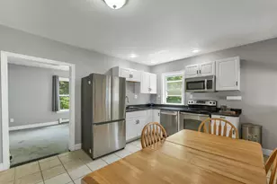41 Dixon St, Laconia, NH 03246 - Photo 8