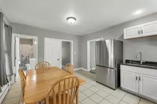 41 Dixon St, Laconia, NH 03246 - Photo 10