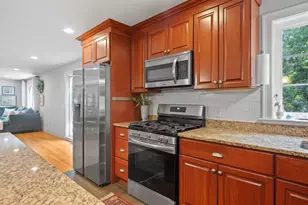 27 Colonel Wilkins Rd, Amherst, NH 03031 - Photo 6