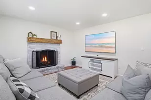 79 Holmes Dr, Manchester, NH 03104 - Photo 12