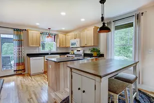 165 Breezy Wy, Barrington, NH 03825 - Photo 4