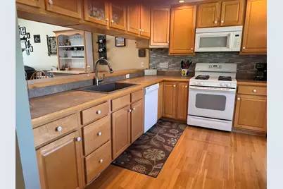 7 Maplevale Road, East Kingston, NH 03827 - Photo 8