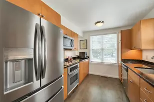 80 Cherry Hollow Rd, Nashua, NH 03062 - Photo 12