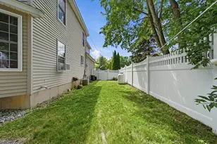 12 Lamprey St, Newmarket, NH 03857 - Photo 34