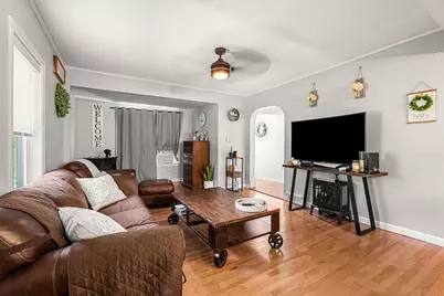 110 Robinson Street, Manchester, NH 03104 - Photo 6