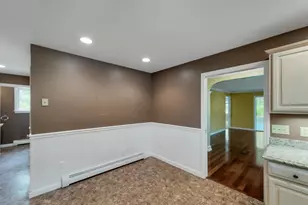 10 Shaws Ln, Dover, NH 03820 - Photo 8
