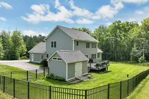 20 Overlook Dr, Dunbarton, NH 03046 - Photo 4