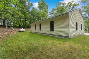 7 Lew Alice Dr, Boscawen, NH 03303 - Photo 2