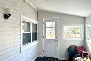 31-33 Howard St, Laconia, NH 03246 - Photo 14