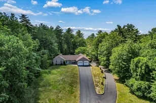 58 Joanne Dr, Hooksett, NH 03106 - Photo 4