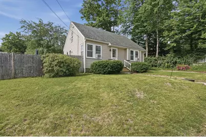 40 McGuigan Avenue, Manchester, NH 03103 - Photo 2